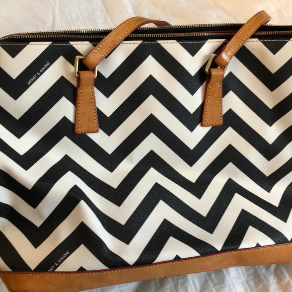 Dooney & Bourke - Picture 6 of 6